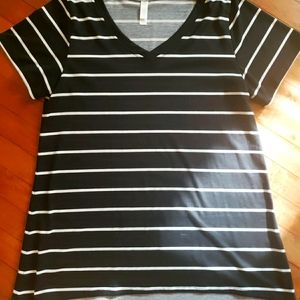 LuLaRoe Large Christy Tee Black White Stripes